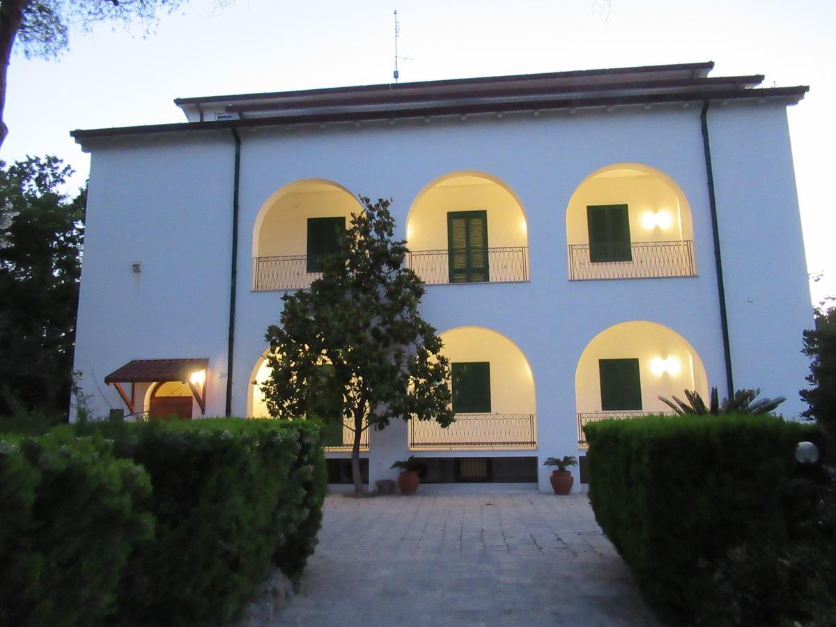 Villa Marta Taranto Exteriör bild