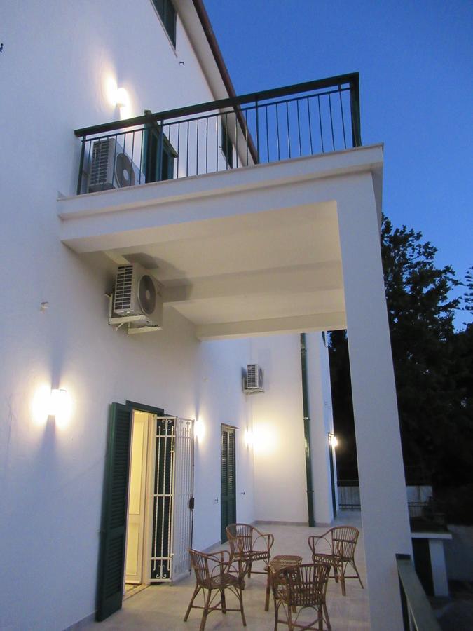 Villa Marta Taranto Exteriör bild