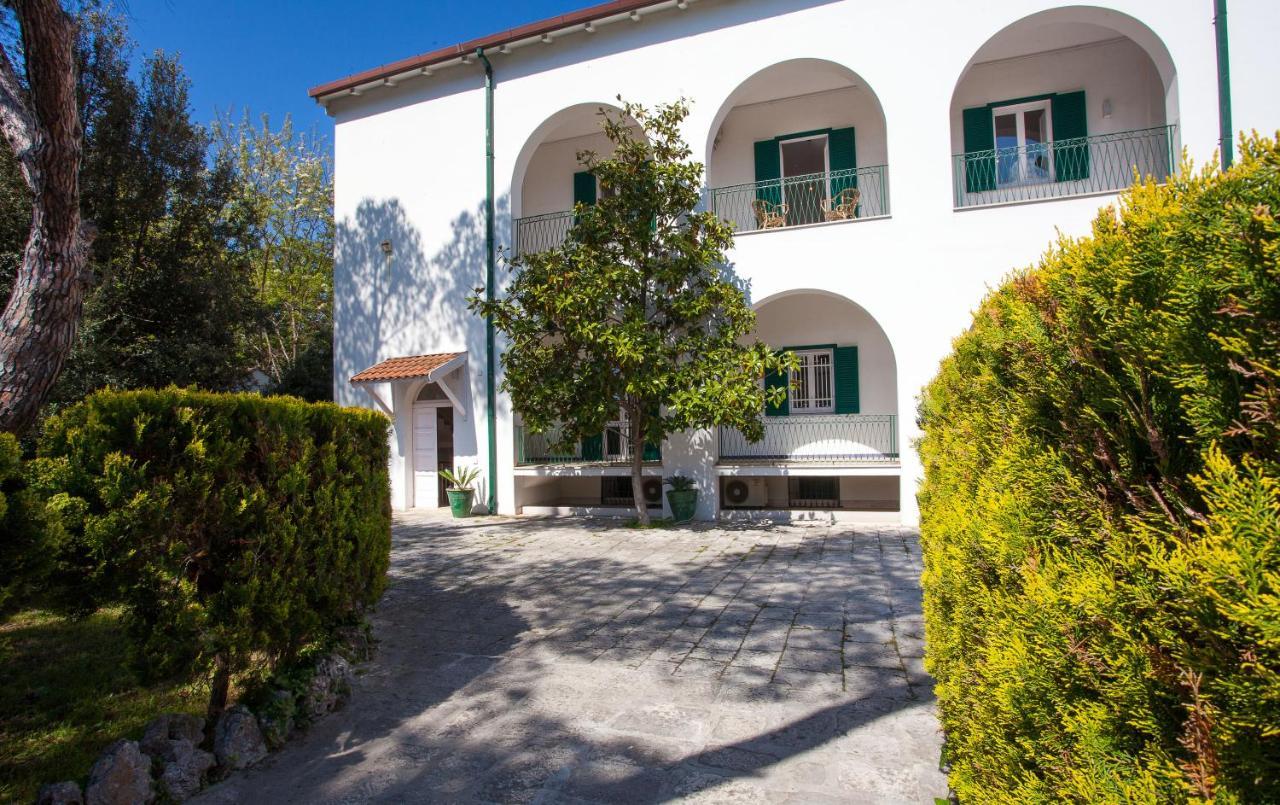 Villa Marta Taranto Exteriör bild